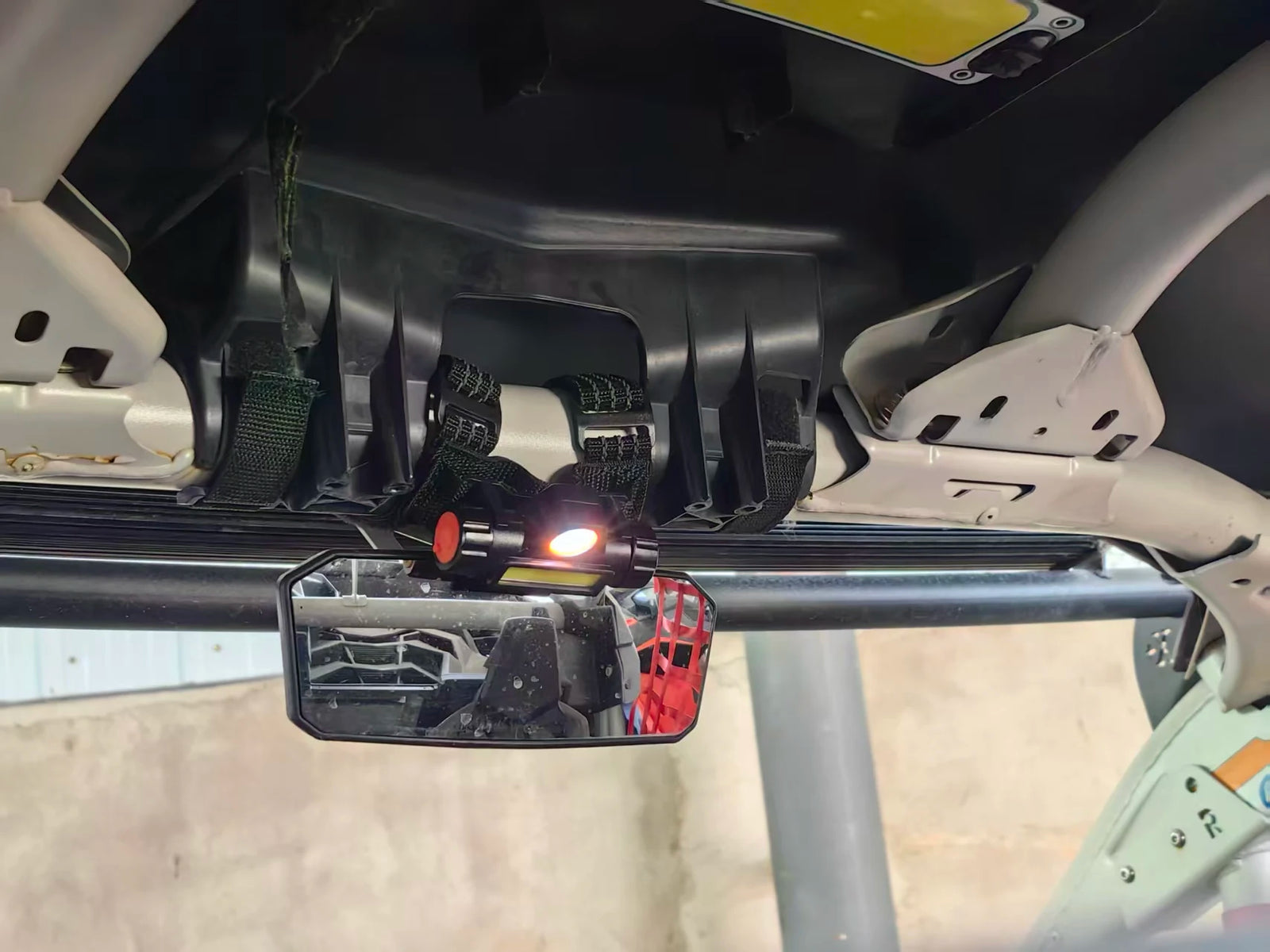 Lumière LED rechargeable SSV Maverick RZR